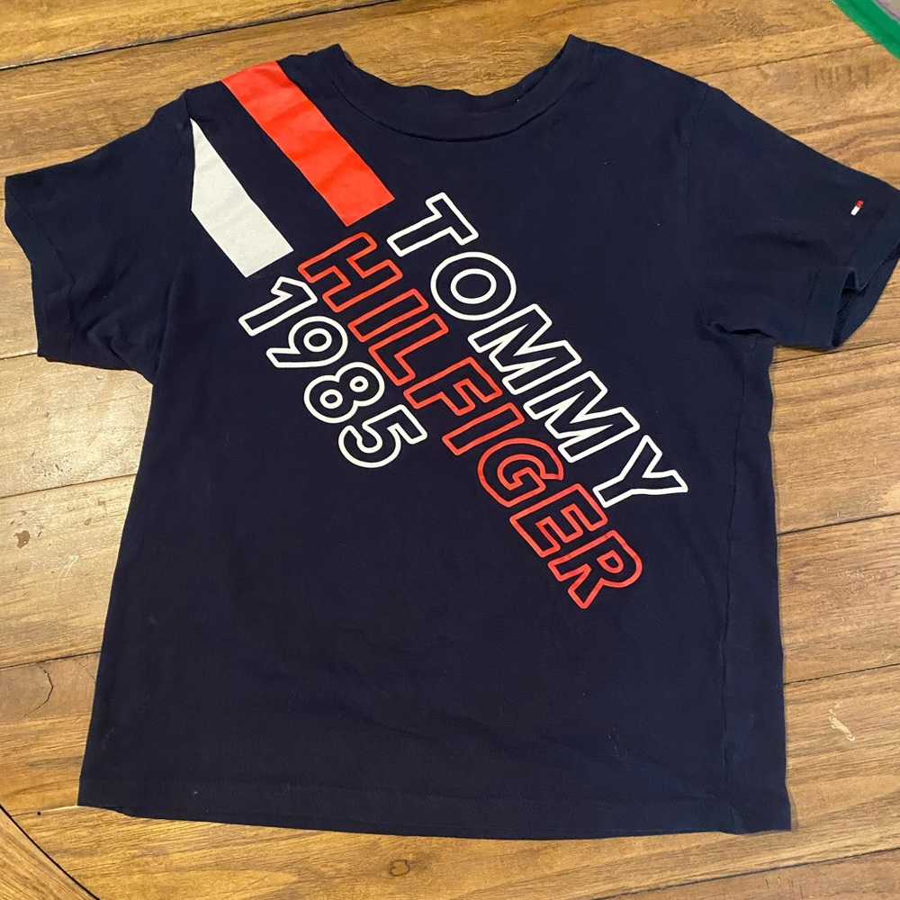 Never worn. Tommy Hillfiger boys shirt size 8-10